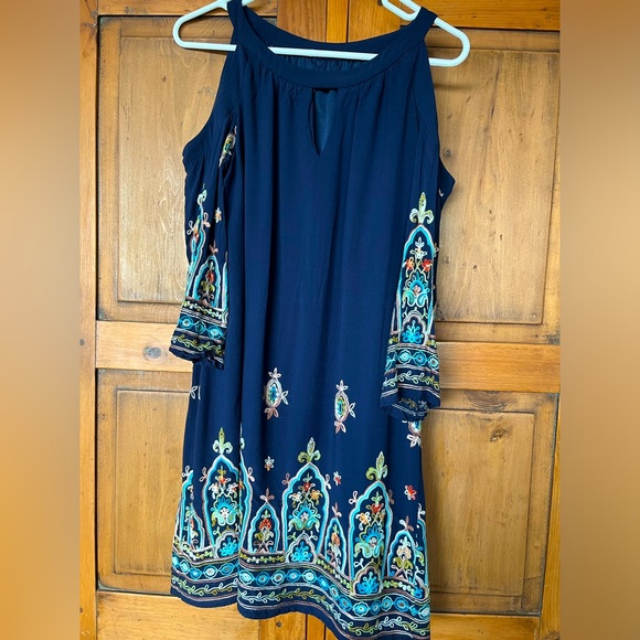 Sangria Dresses & Skirts - Sangria Size 6 Tunic Dress